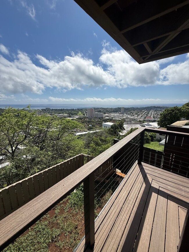 Photo - Luxury Hillside Home with Panoramic Kahala Beach Views – $8,000/month