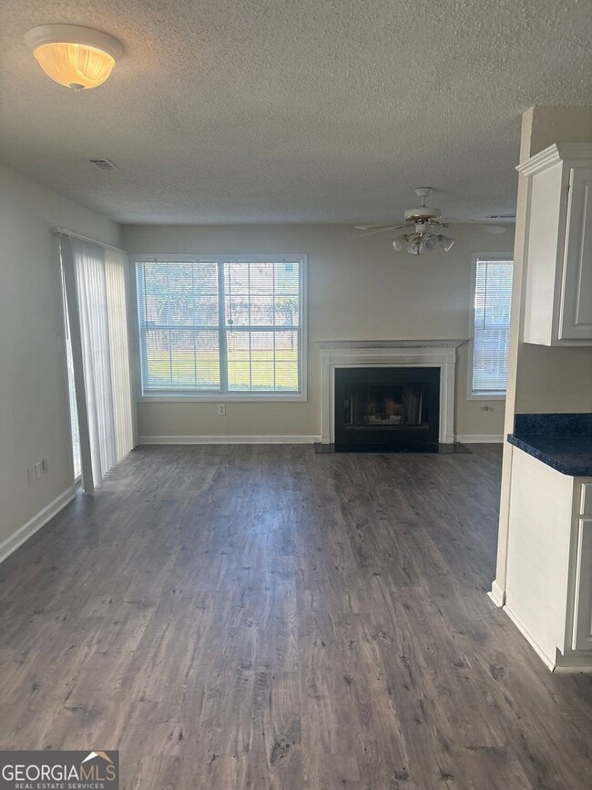 3698 Sapphire Ct