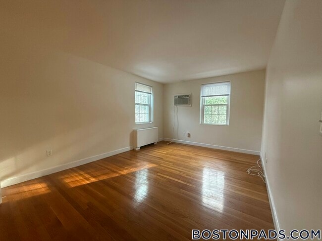 Photo - 17 Captain Parker Arms Unit 15