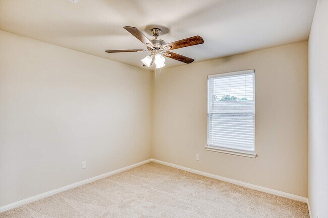 Photo - 8212 Sunberry Shadow Dr