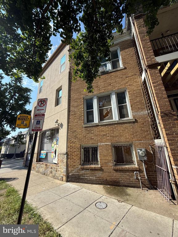 Building Photo - 1500 Ogden St NW Rental