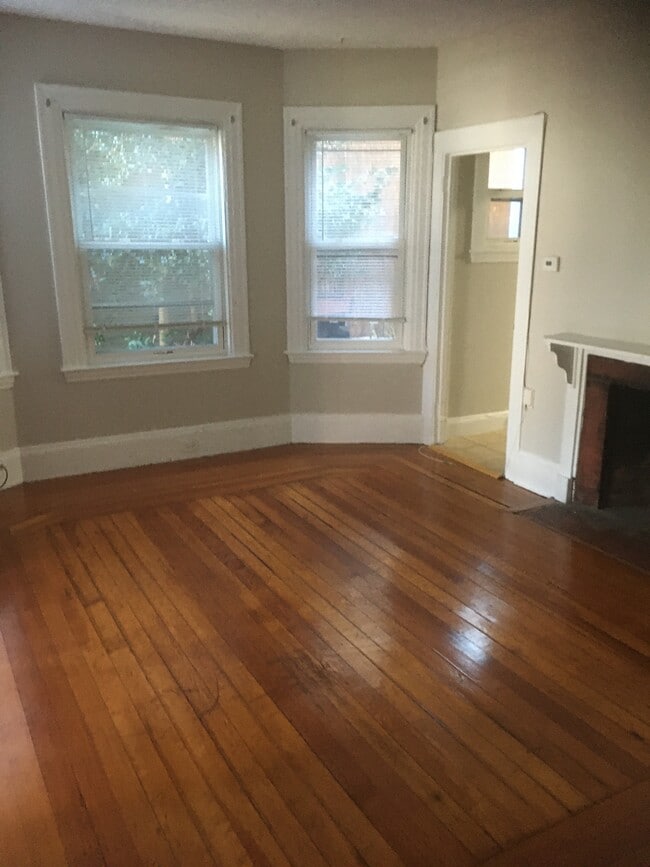 19 Burr St Unit 2