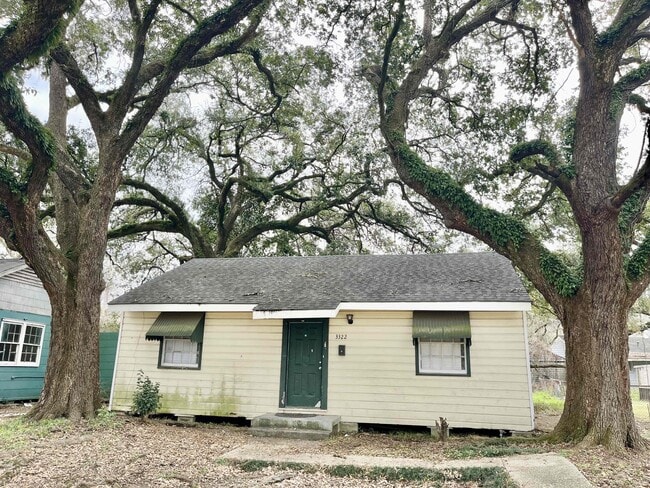 Photo - 3322 Greenwell St