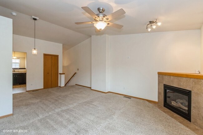 Photo - 140 Jefferson Ln