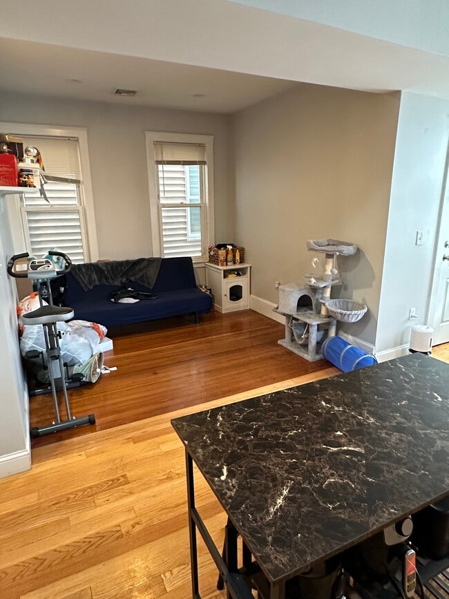 Photo - 194 Marion St Unit 2