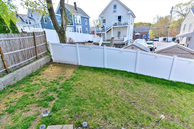 Photo - 28 Richardson St