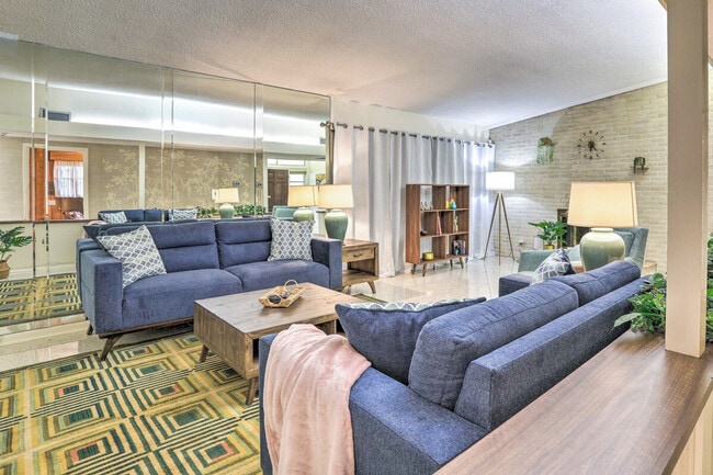 Photo - 1412 Country Club Rd N Unit ID1385607P