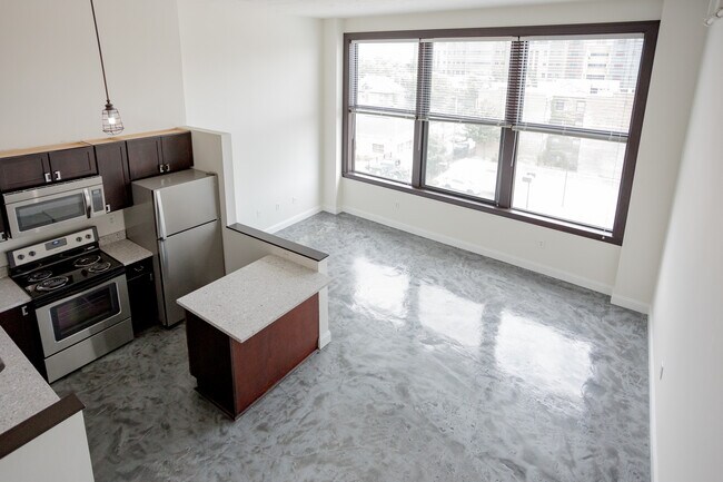 Photo - 4612 Woodward Ave Apartments Unit 402