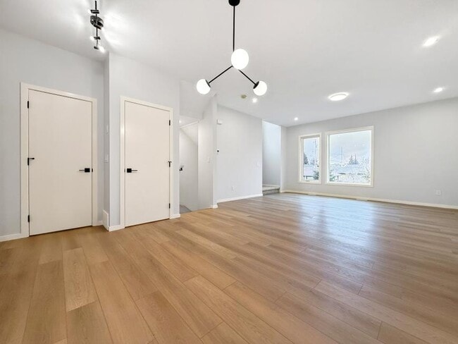 Photo - 3.0 bedroom in Edmonton Alberta T5G 1G1 Unit Upper