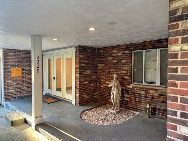 Building Photo - 2326 Upland Pl Rental