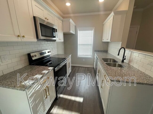 Photo - 5004 Greer Dr