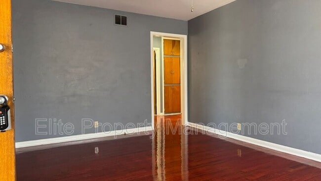 Photo - 612 Alpine Ave