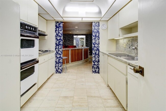 Photo - 1800 NE 114th St Unit 2308