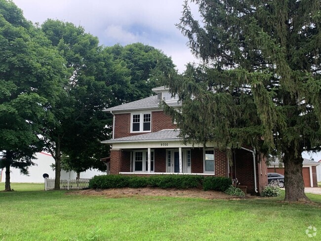 Building Photo - A quiet retreat with character and space t... Rental
