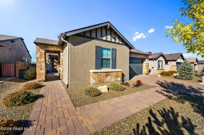 Photo - 5324 Climbing Rock Trail