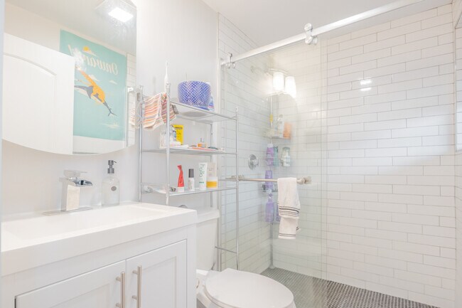 Photo - 54 Brooks St Unit 3