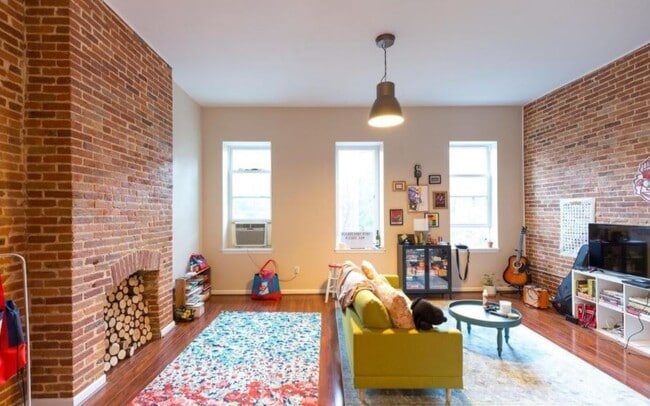 Photo - 2115 St Paul St