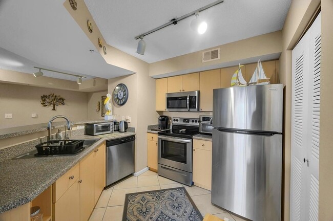 Photo - 3670 NW Adriatic Ln