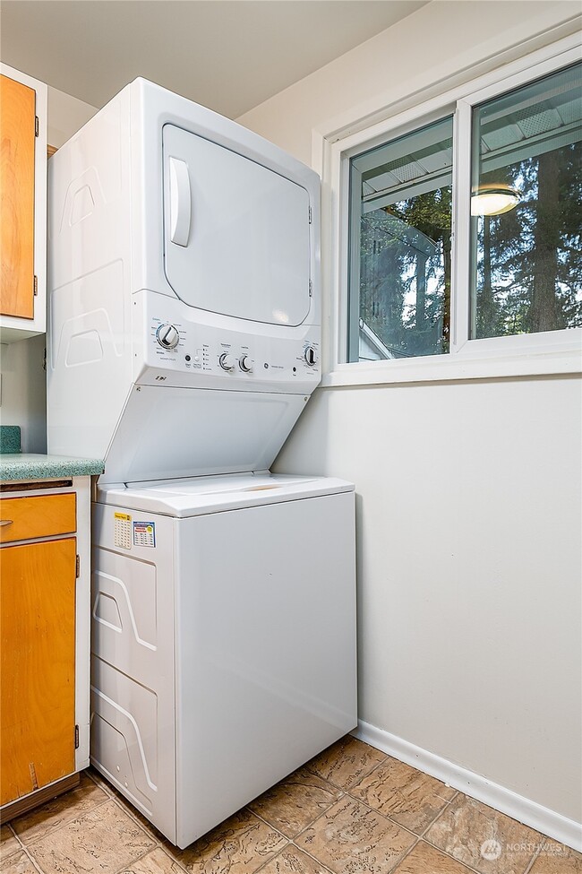 Photo - 5007 236th St SW