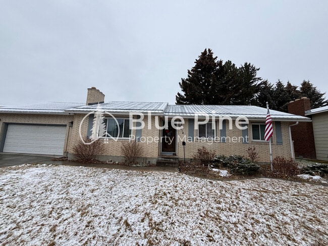 Building Photo - 2014 Tiffany Dr