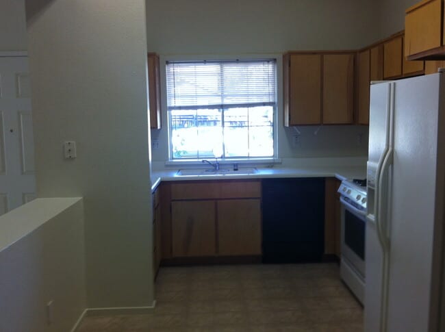 Photo - 3 Bedroom 2 Bath Home in Mace Ranch