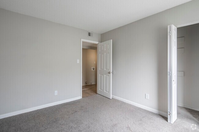 3BR, 2BA - 1,200SF