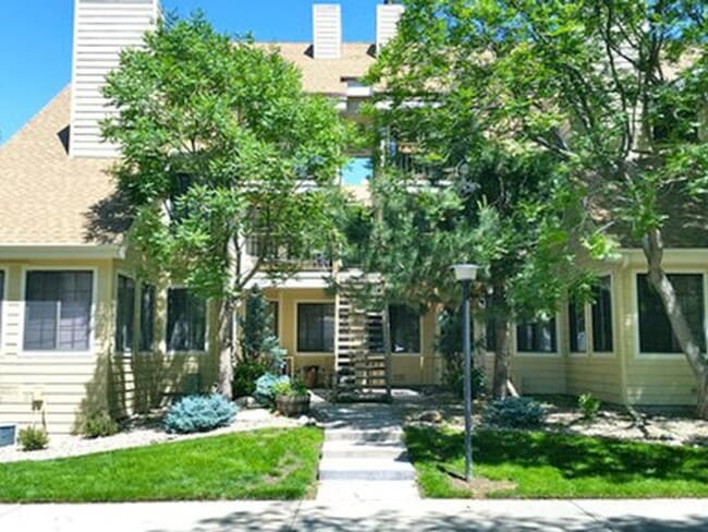 Beautiful 2 bed with loft in Cherry Creek - Beautiful 2 bed with loft in Cherry Creek