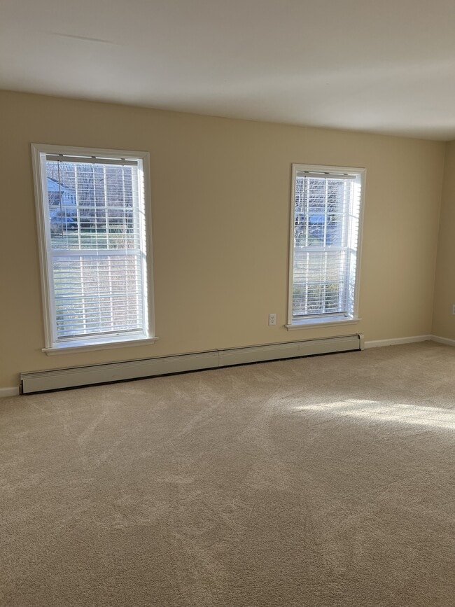 Photo - 9 Apple Blossom Ln