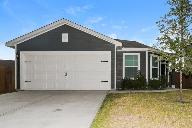 Photo - 27049 Leonardo Dr House