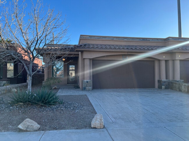 Building Photo - 500 Firstwood Pl