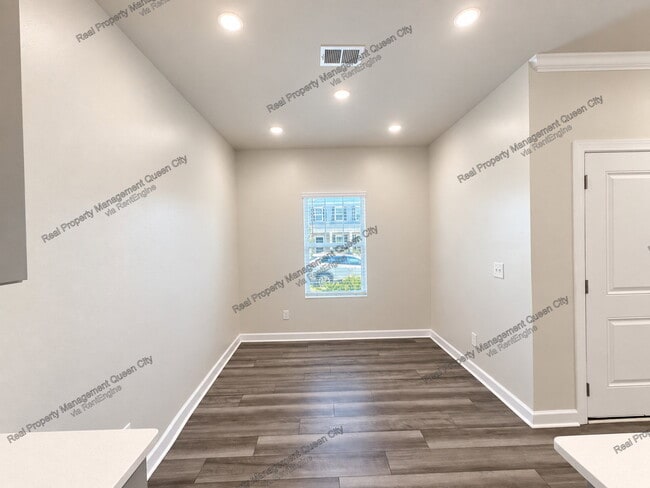 13104 Kenworth Rd