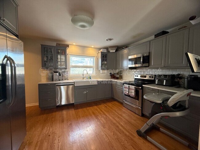 Photo - 558 Mallard Ln