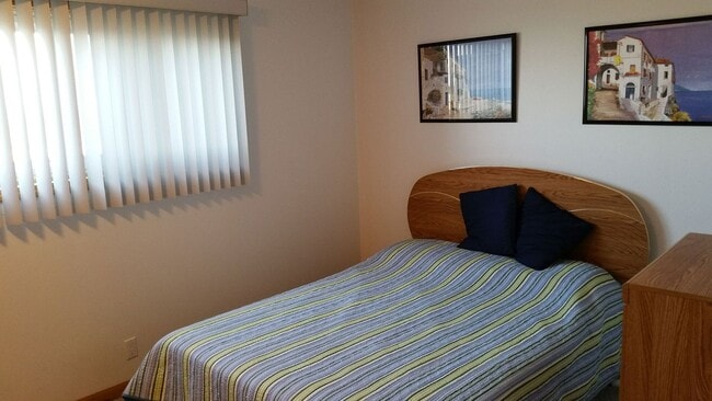 Photo - Partially Furnished 2-bedroom, 1 bathroom ...