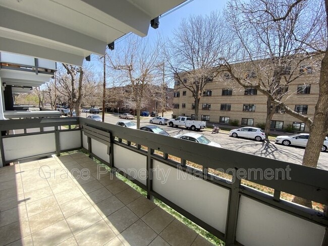 Building Photo - 555 E 10th Ave Unit 103 Rental