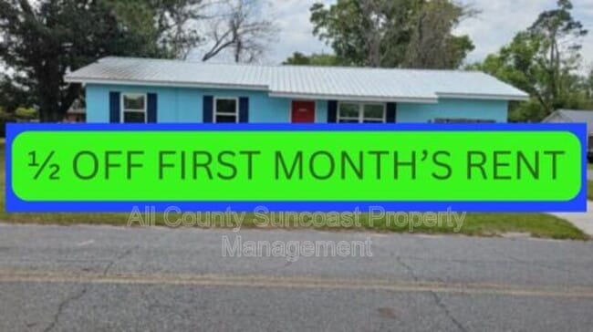 Building Photo - 208 NE Rowena St