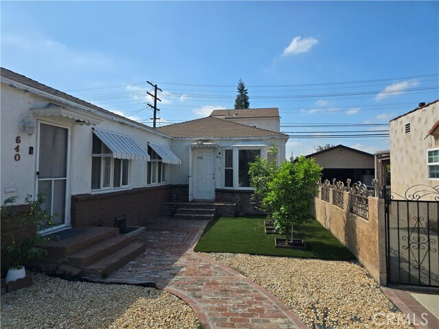 Building Photo - 640 W Glenoaks Blvd
