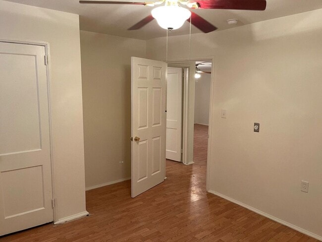 Photo - Great cottage located in West Ashley