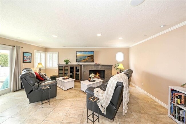 Photo - 30932 Colonial Pl