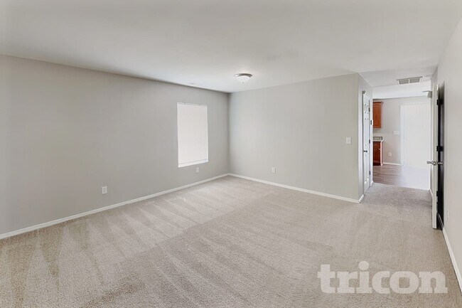 Photo - 4003 Larkhaven Village Dr