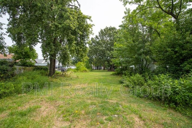 3295 W 46th St