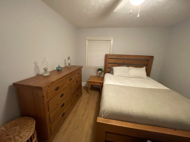 Photo - 825 N Page St