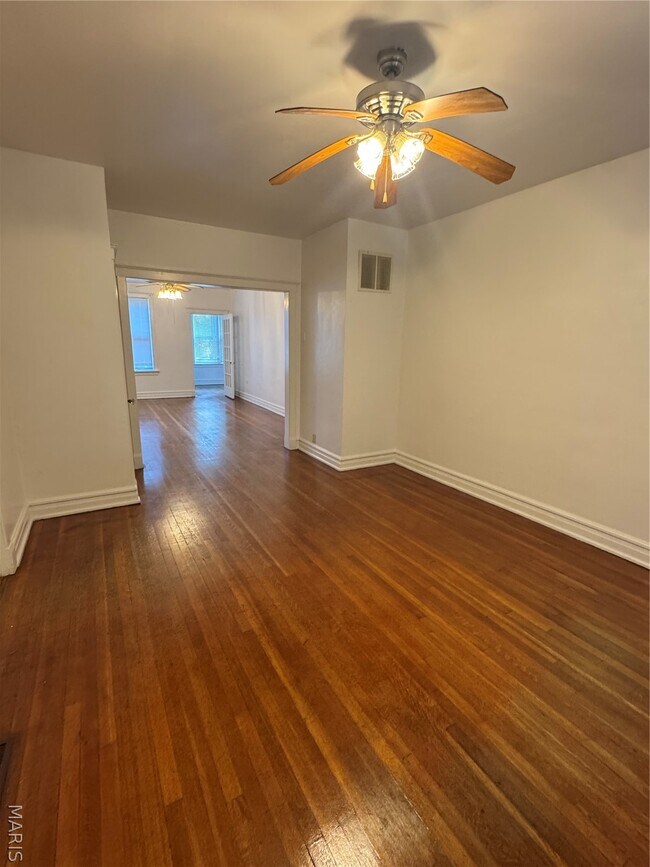 Photo - 5147 Waterman Blvd