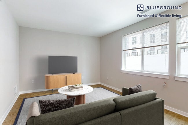 Photo - 2 E Joppa Rd Unidad FL4-ID2496A