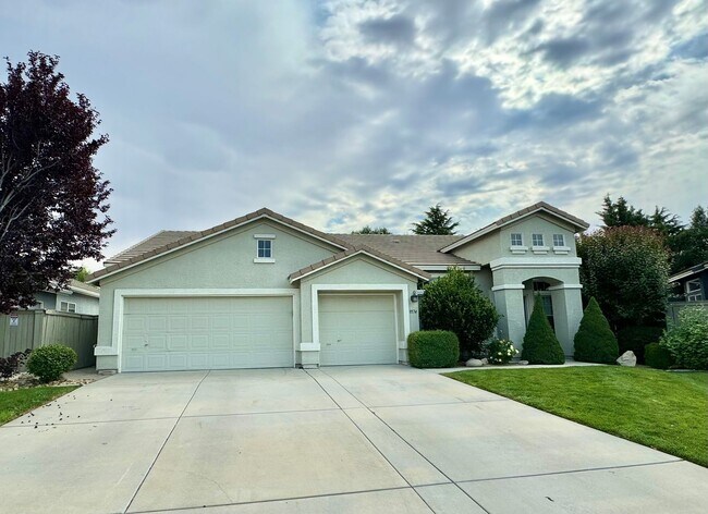 Photo - Beautiful Stylish South Reno Home