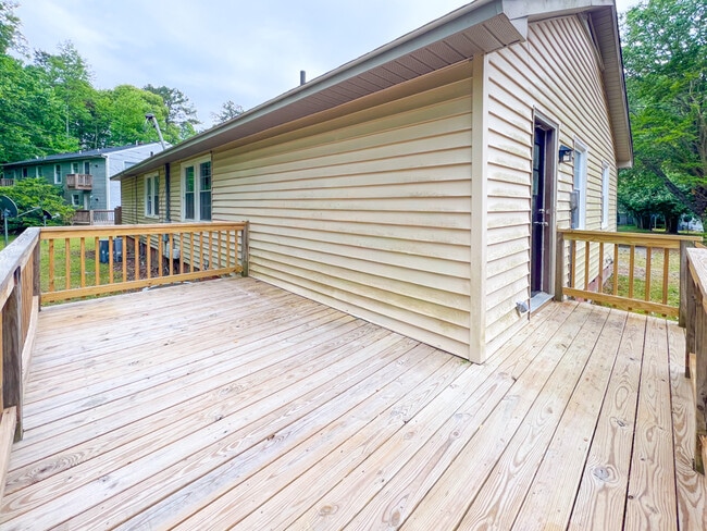 Photo - 7 Fox Hill Dr