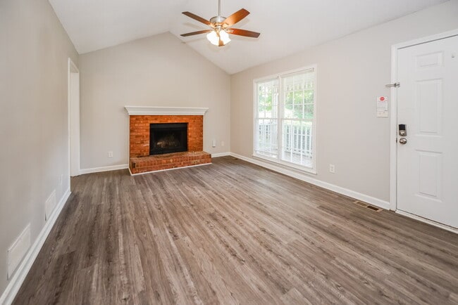 Photo - 6398 Grafton Ct