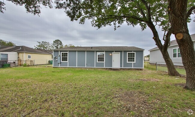 Building Photo - Coming soon in Southeast Houston!! Rental