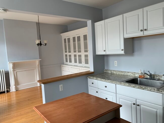 Building Photo - 273 Elm St Unit 273 #2