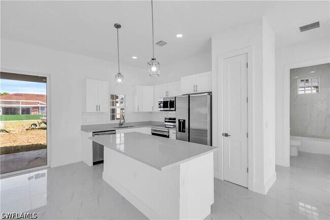 Photo - 3312 11th St W