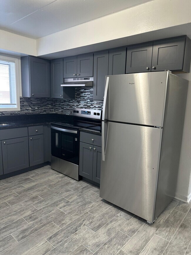 Photo - 1400 Carol St Unit TWO BEDS